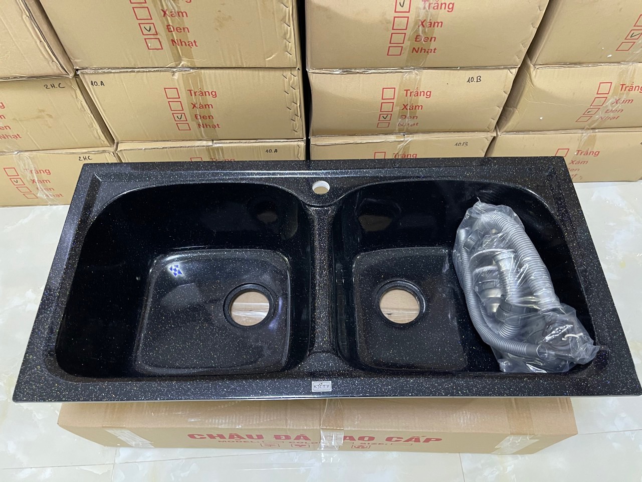 Chậu rửa chén đá nhân tạo 2 hộc đen 98*48*22