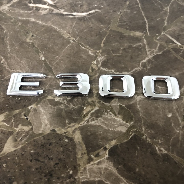 Decal tem chữ Inox E200 và E300 dán đuôi xe hơi ô tô dành cho xe Mercedes