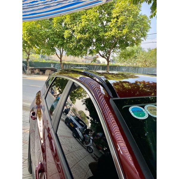 Bộ 2 thanh giá nóc xe Hyundai Tucson 2022 2023 Màu đen kiểu dáng thể thao cao cấp