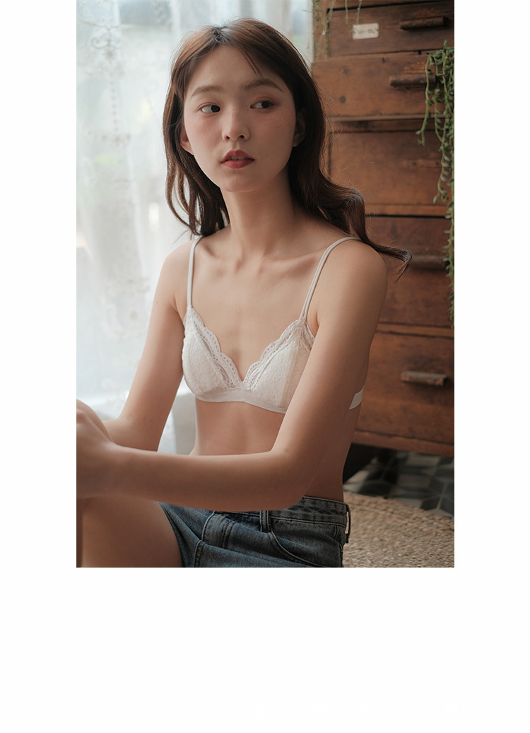 Set/Bộ đồ lót ren kiểu Pháp không gọng, dây mảnh thoải mái, thoáng khí LYEB013