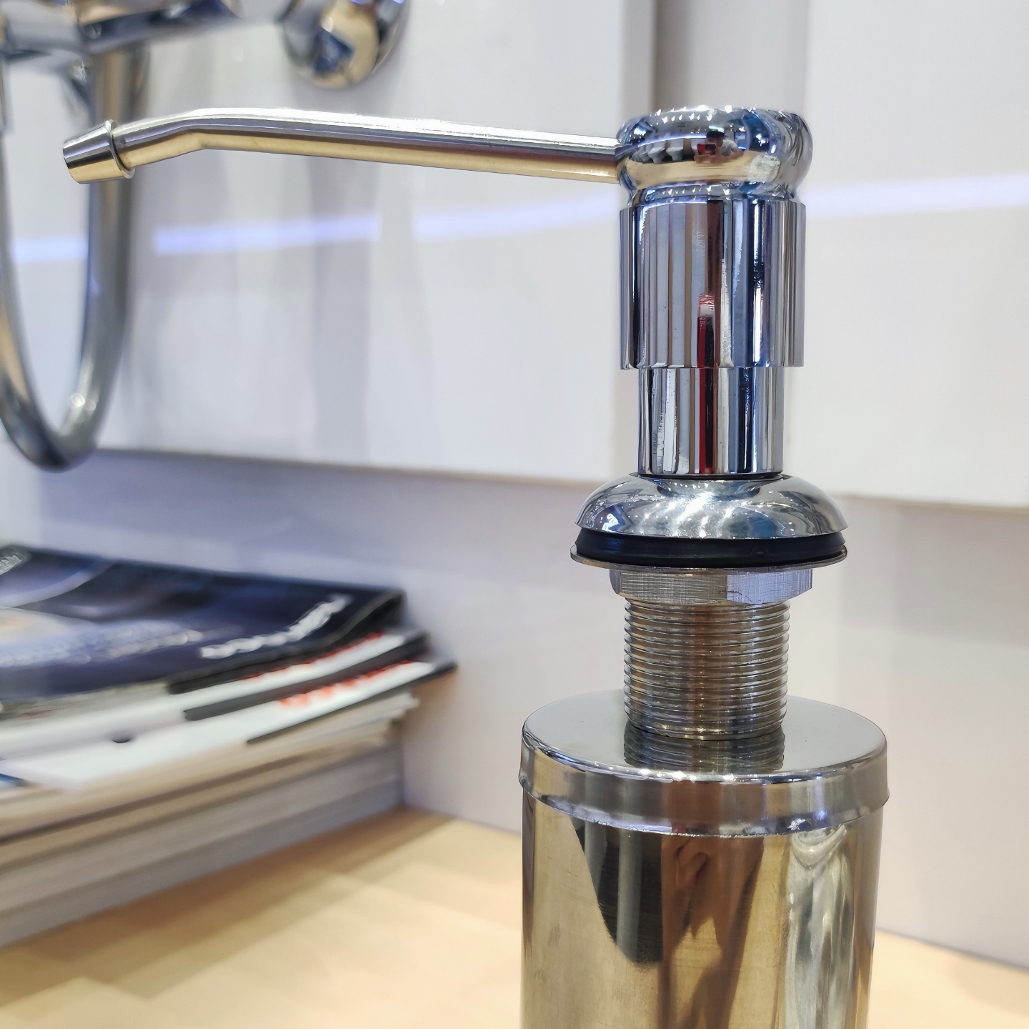 Bình đựng xà bông KG67 đựng nước rửa chén gắn bồn rửa cao cấp tiện lợi siêu bền bằng inox304 - Hàng chính hãng