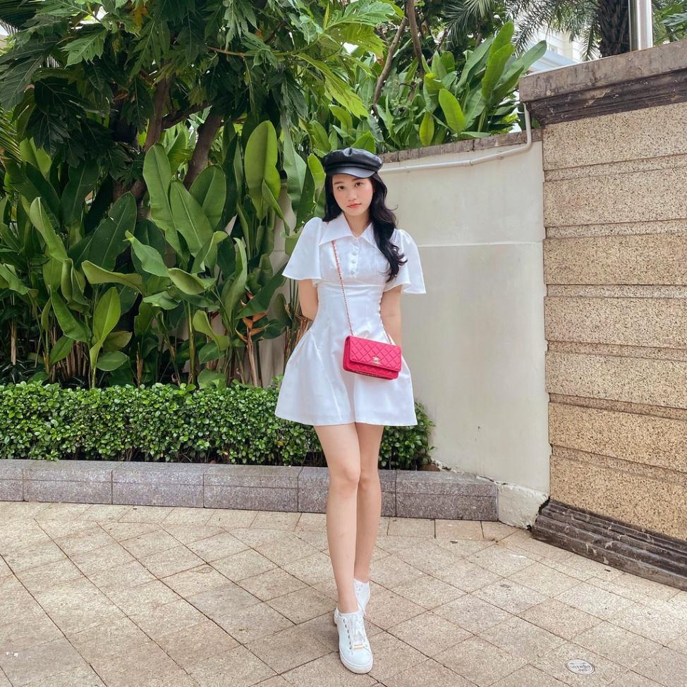 QUẢNG CHÂU Đầm trắng dáng xòe hở lưng, cổ sơ mi xinh xắn CAO CẤP