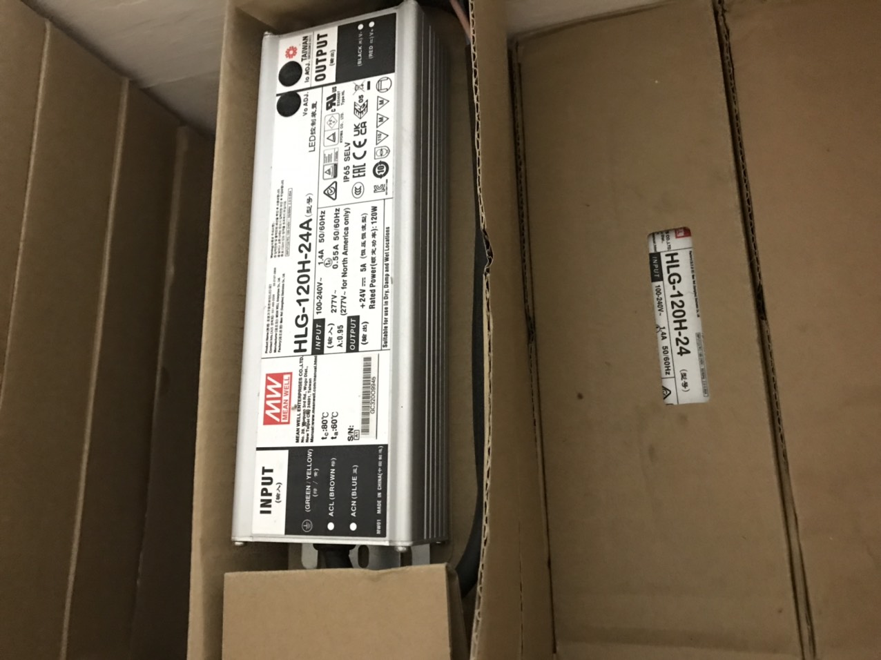 Nguồn LED Driver HLG-120H-24 Meanwell (120W 24V 5A), Hàng chính hãng