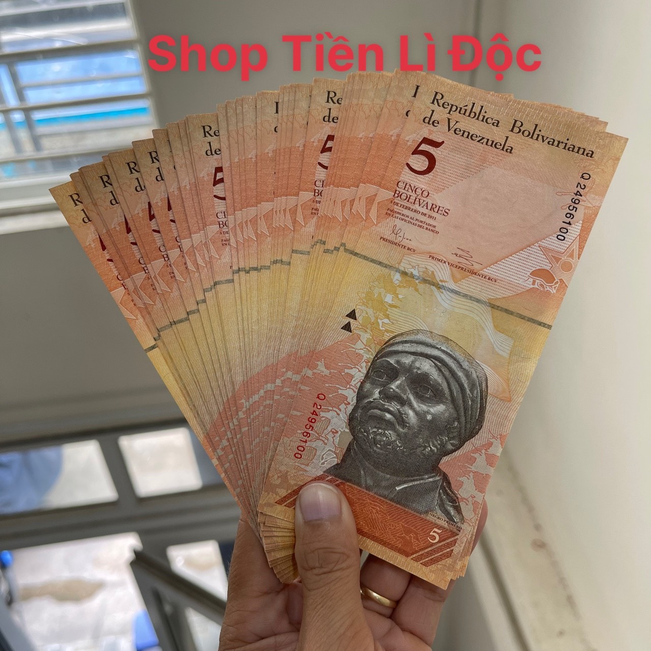 Sỉ Combo 100 Tờ Tiền Venezuela 5 Bolivares, Mới 100% Y hình