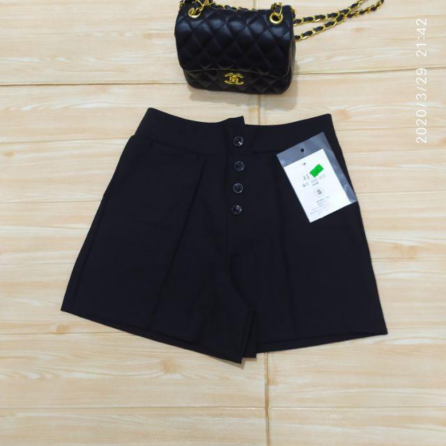 Quần short cạp lệch