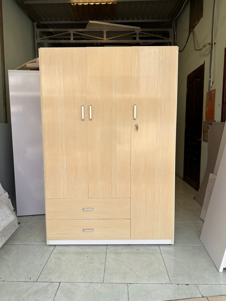 Tủ áo 3 cánh Tundo loại tốt MRC 1m25 x 1m85