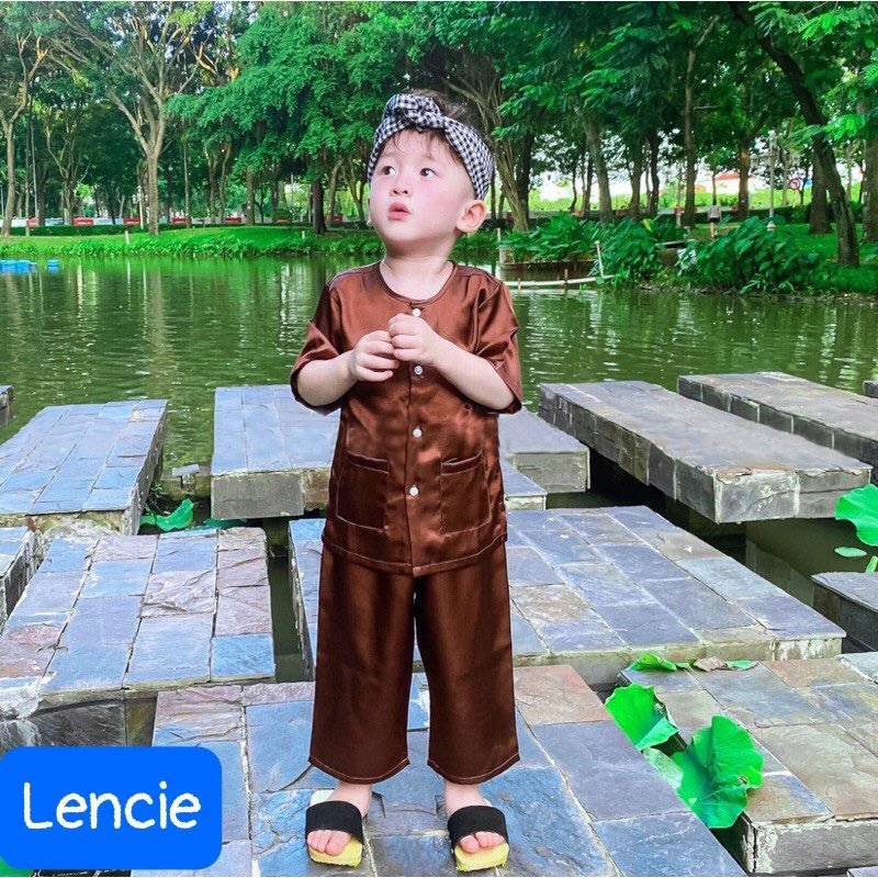 Bộ bà ba cho bé trai đi chơi biểu diễn đẹp từ 12-40kg chất lụa mềm mát (kèm khăn)