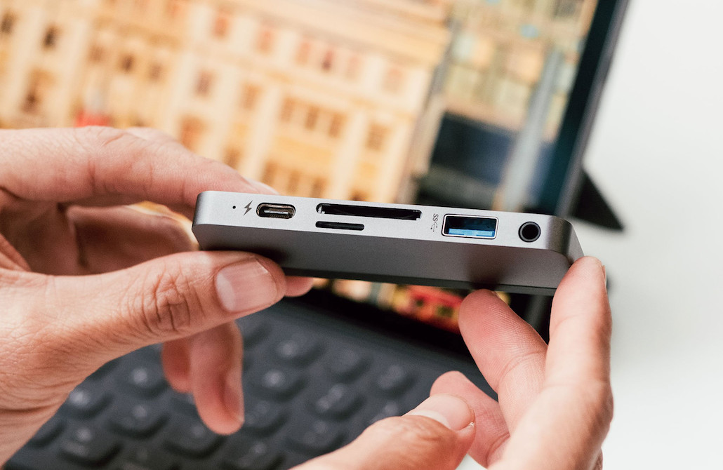 Cổng chuyển/ Hub USB Type-C 6in1 HyperDrive Dành Cho iPad Pro 2018-2020 và Macbook/Laptop/Smartphone - Hàng Chính Hãng