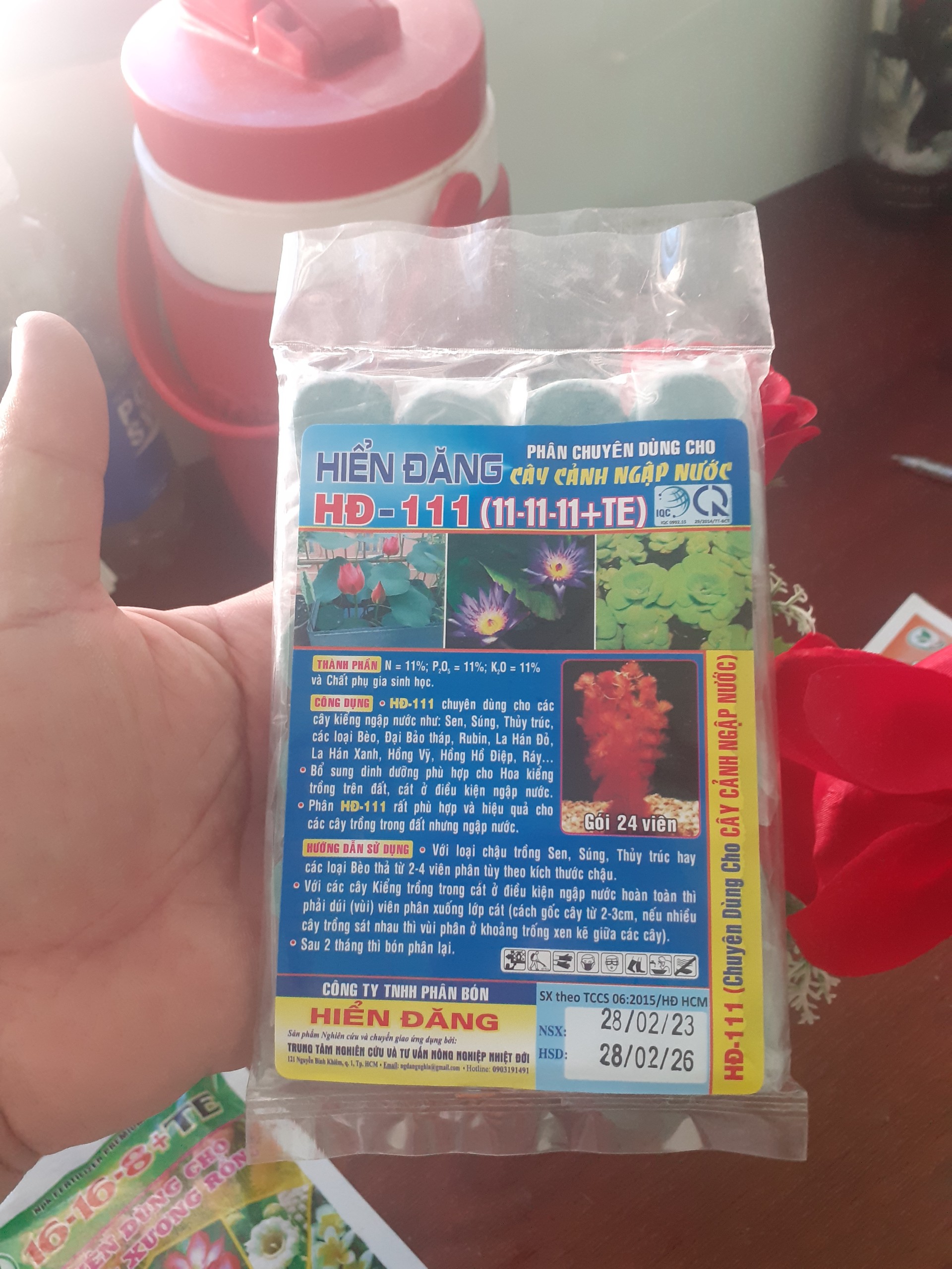 1 gói 24 viên Phân chuyên dùng cho cây cảnh ngập nước .