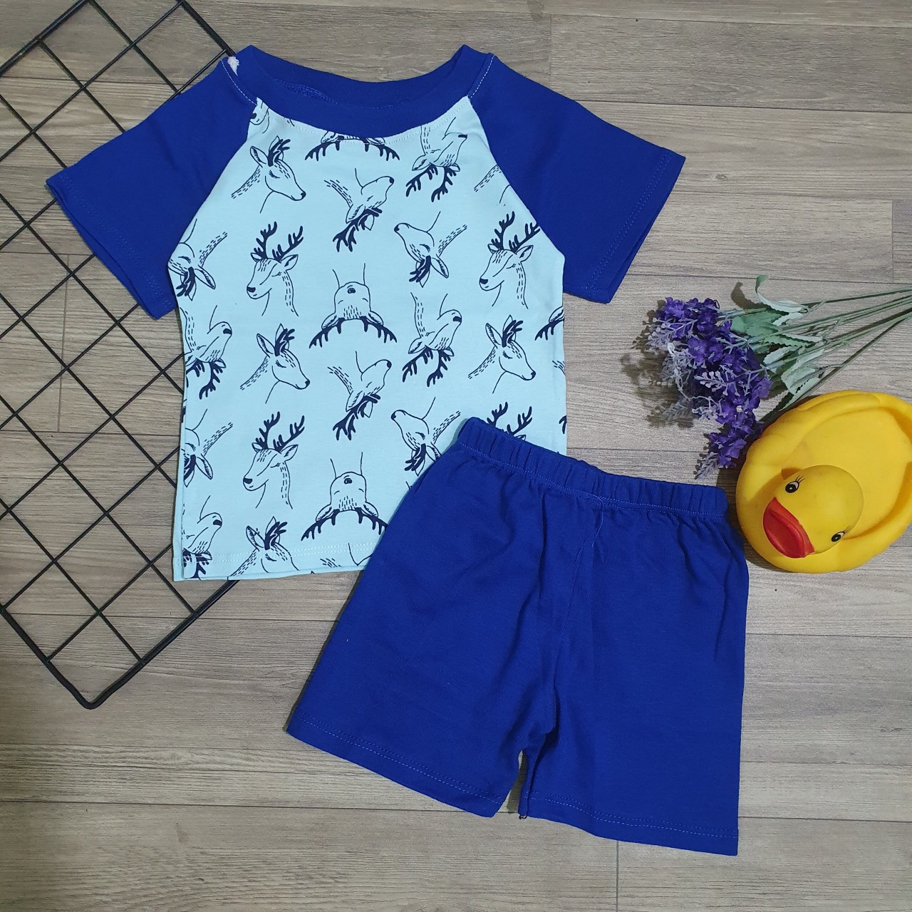 Combo 3 bộ dài tay cộc tay thun borip xuất dư như hình size đến 25kg.Giao màu ngẫu nhiên