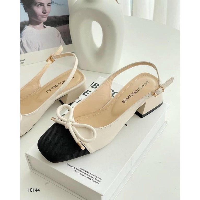 Giày sandal dáng slingback nữ mũi tròn đen phối nơ xinh xắn đế 3cm 2 màu đen trắng phong cách công sở nữ tính - Mã G55