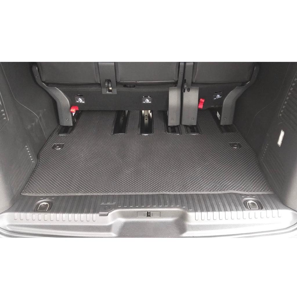 Thảm lót sàn ô tô KATA cho xe Peugeot Traveller  - Khít với sàn xe, Chống trơn, Không mùi, Không ẩm mốc