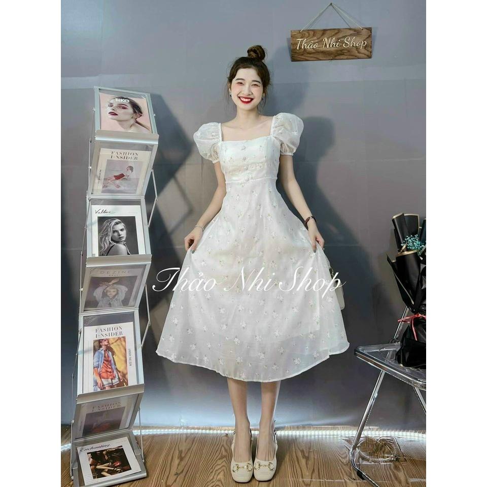 Đầm xoè voan hoa cổ vuông tay phồng