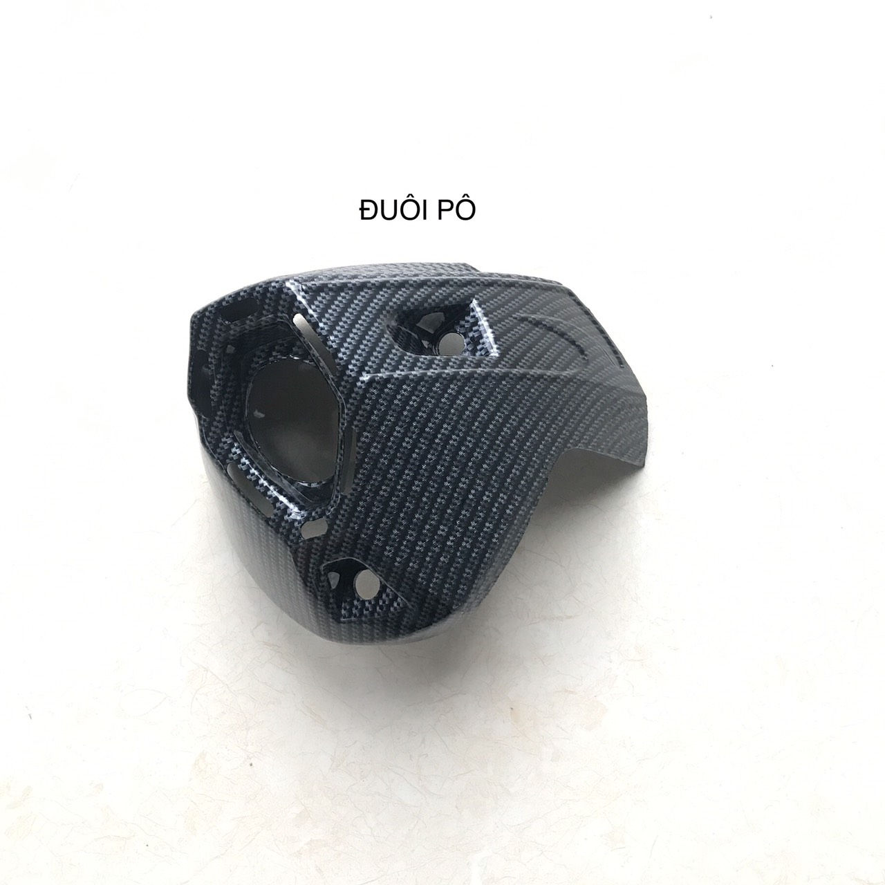ỐP ĐUÔI PÔ DÙNG CHO ĐỜI XE SH 2017 2018 2019 CACBON