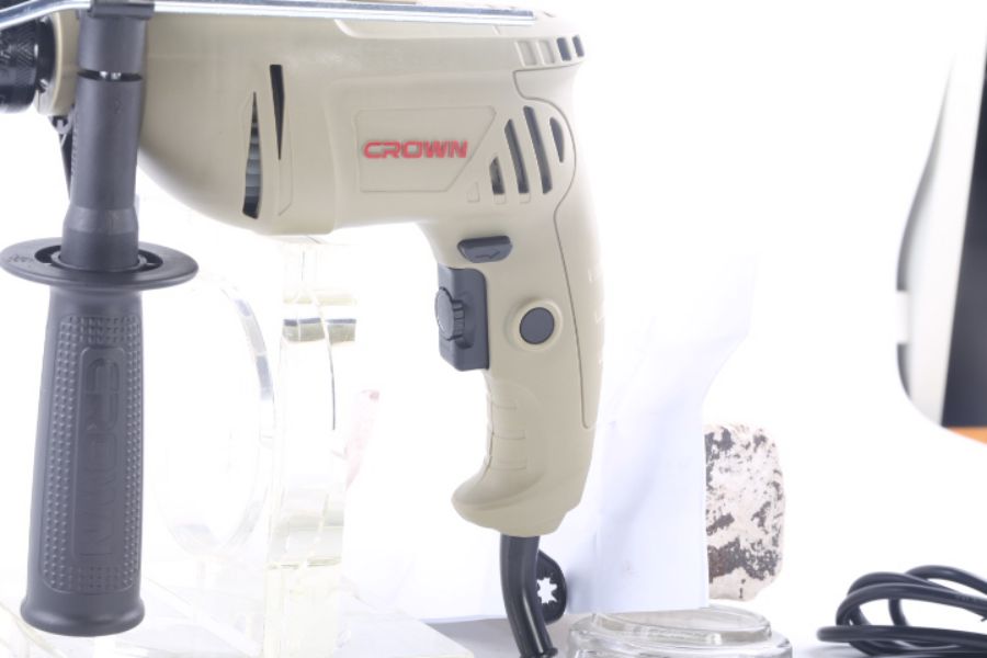 Máy khoan xung lực Crown CT10065 BMC