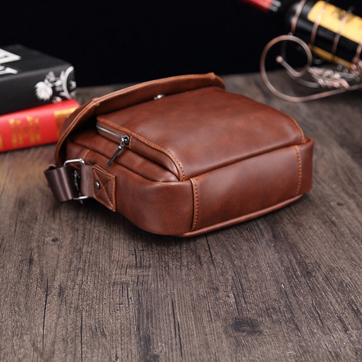 Túi Đeo Chéo Nam Da Bò BT07 Có Ngăn To Và 2 Ngăn Vừa Đựng Được Cả Thế Giới