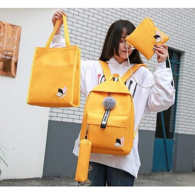 BỘ 4 MÓN BALO VỚI 3 CHIẾC LÁ NGỘ NGHĨNH