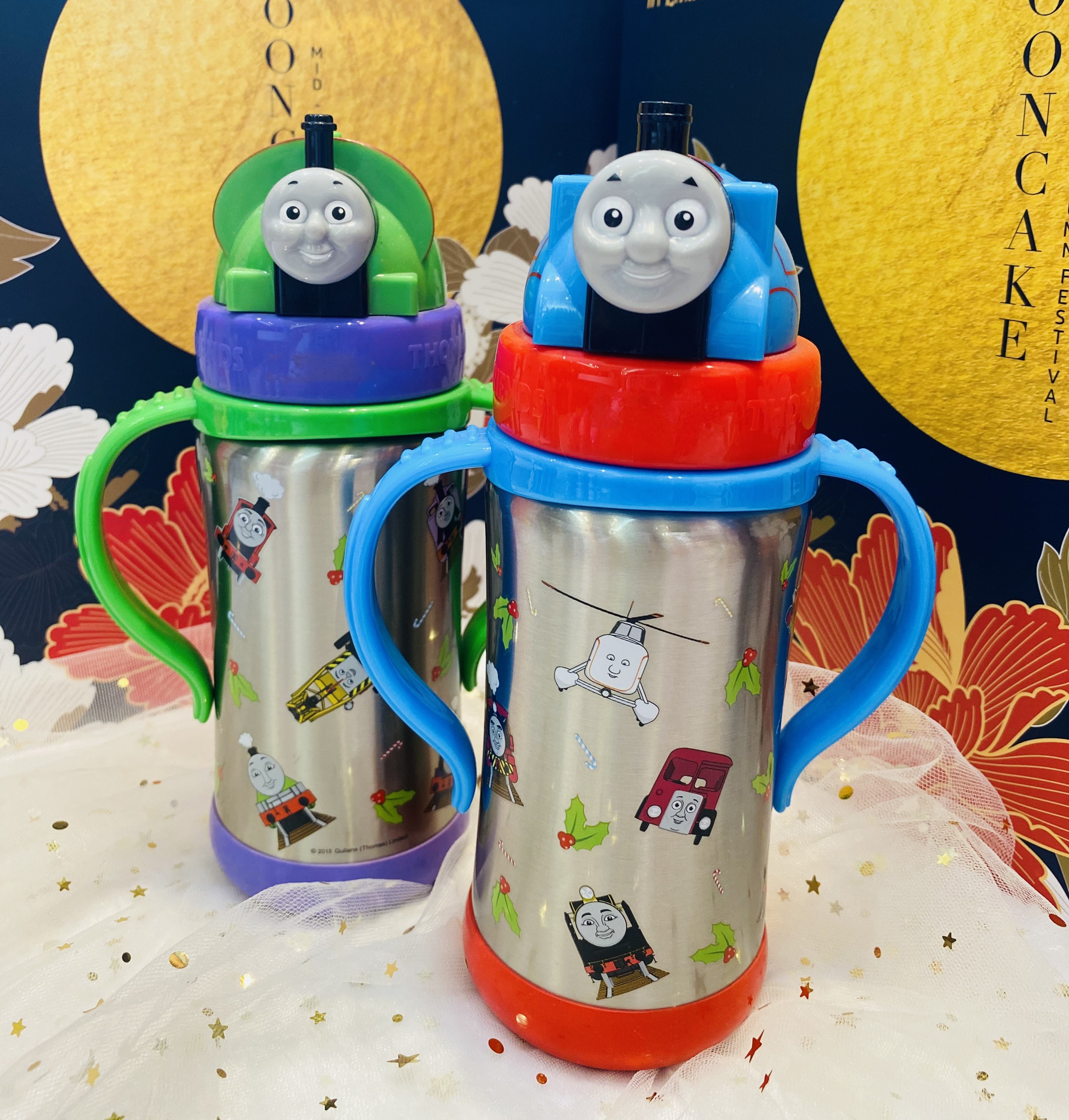 Bình nước giữ nhiệt 2 quai cầm dài có ống hút hình xe lửa Thomas màu xanh lá cho trẻ em, bé trai - TM4919