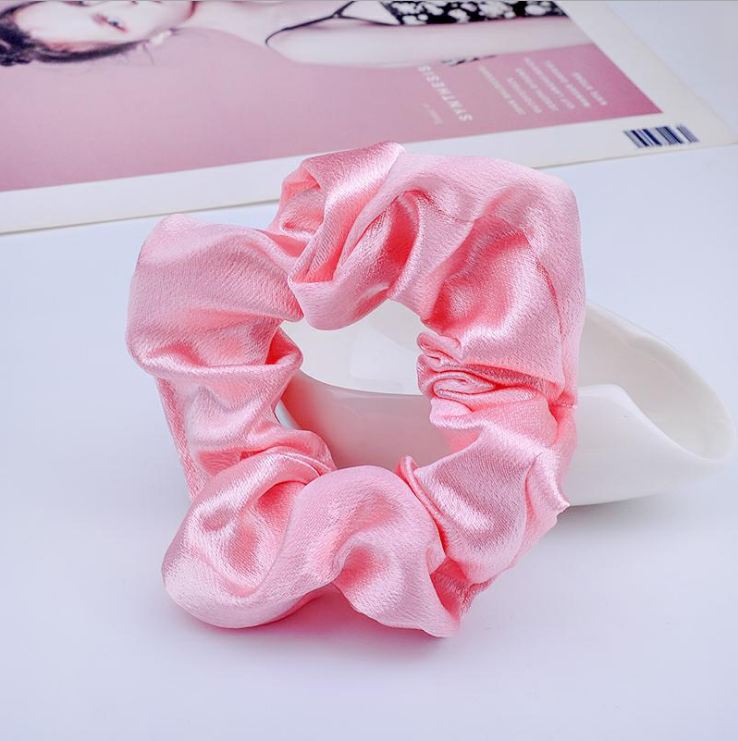 Combo 2 Dây Chun Buộc Tóc Scrunchies Vải Lụa Xinh Xắn (màu ngẫu nhiên)