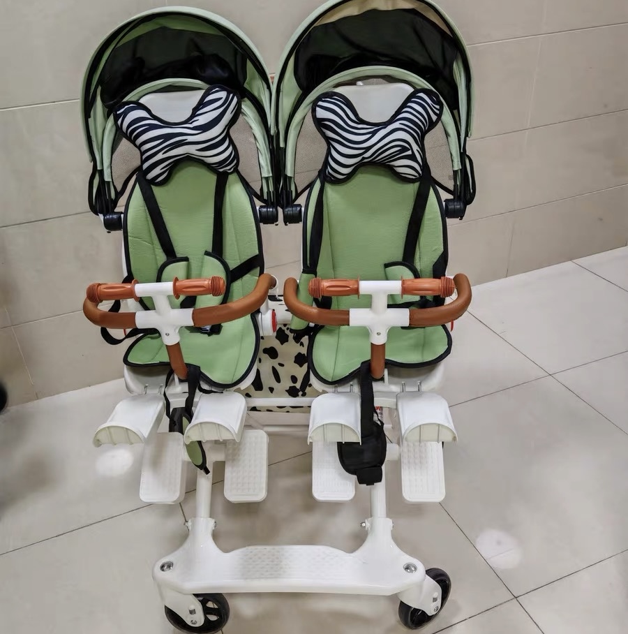 Xe đôi đẩy em bé đôi nhẹ có thể ngồi và nằm- gấp gọn khi đi du lịch ( sẵn hàng)