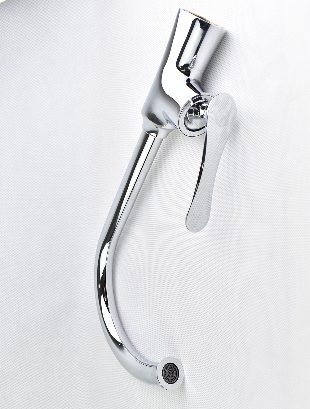 Vòi bếp Nhập khẩu Nguyên Chiếc Trắng Bạc 1028