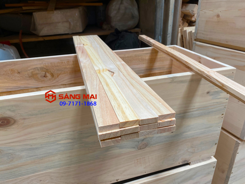 Thanh gỗ thông 1cm x 3cm x dài 80cm + láng mịn 4 mặt