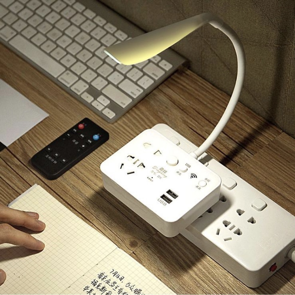 Ổ cắm điện USB tích hợp đèn ngủ có Remote điều khiển E1-L1010