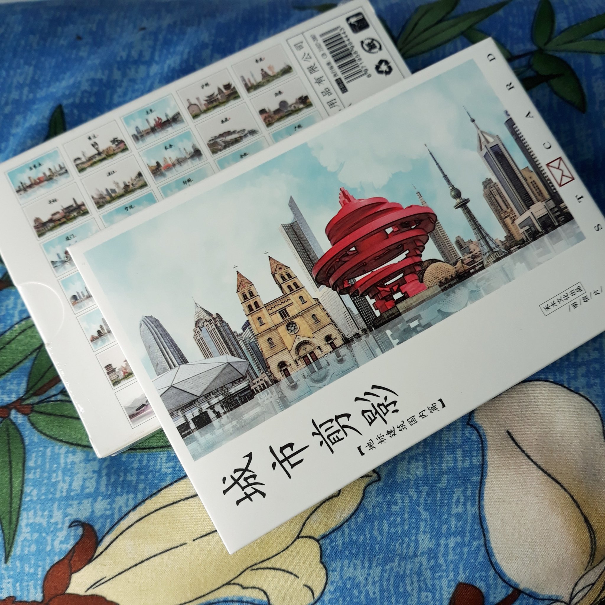 Hộp 36 Post Card Chủ Đề Kỳ Quan Hiện Đại (9.3 x 14.3cm)