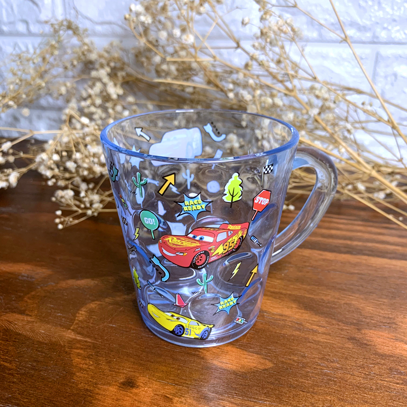 Ly quai cầm tay trong suốt hình xe đua Car 95 màu xanh siêu cute cho bé trai 260ml - 58VNDC2491