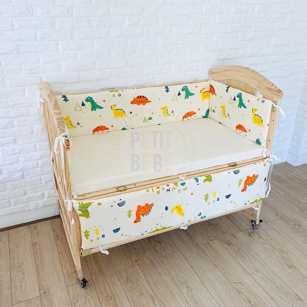 Bộ 4 tấm quây cũi cho bé PETIT BEBE chất liệu muslin họa tiết khủng long êm ái an toàn