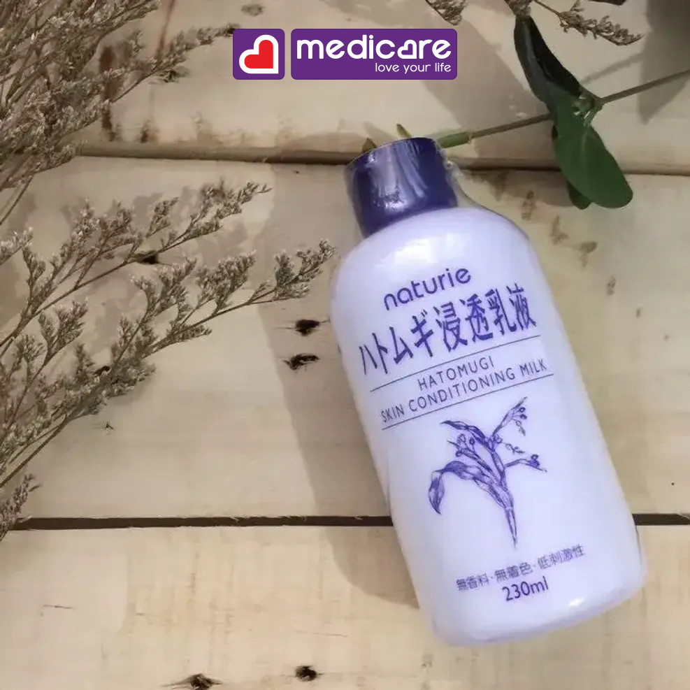 0133786 Sữa Dưỡng Da NATURIE Ý Dĩ Cho Mặt 230ml