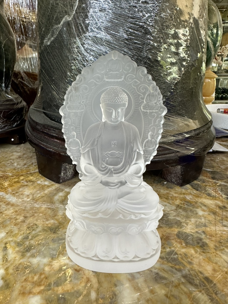 Tượng Phật A di đà đá lưu ly đặt bàn làm việc, xe ô tô - Cao 13 cm