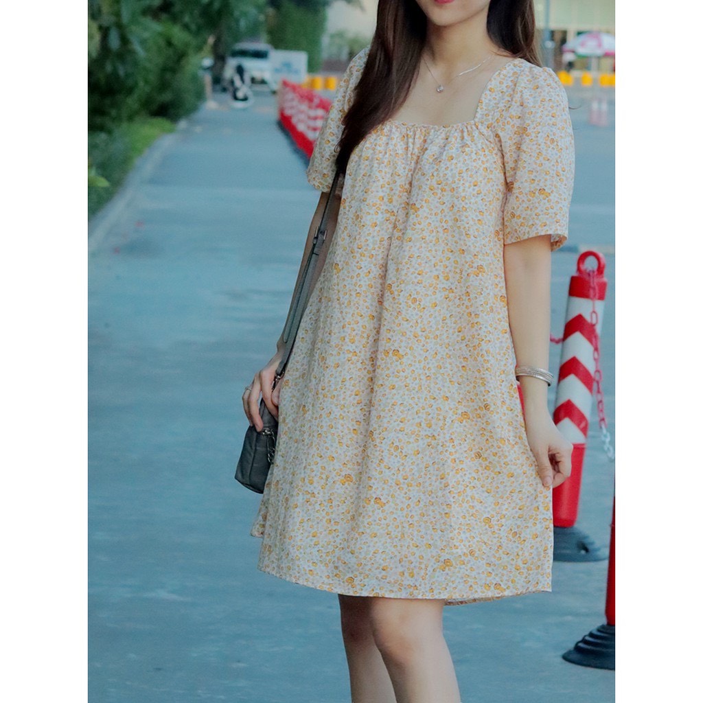 Váy hoa nhí cổ vuông V0102
