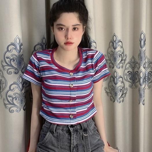 Aó thun croptop sọc cổ đóng nút size S từ 40-50kg size M từ 50-60kg
