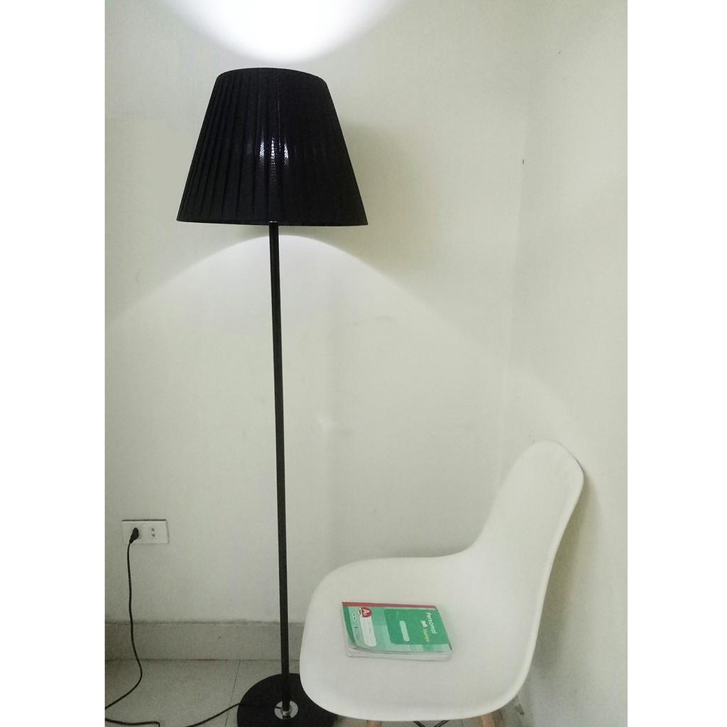 Đèn Sàn - Cây Đứng Trang Trí Nội Thất D335, Công Tác Hạt Tại Chân Đèn