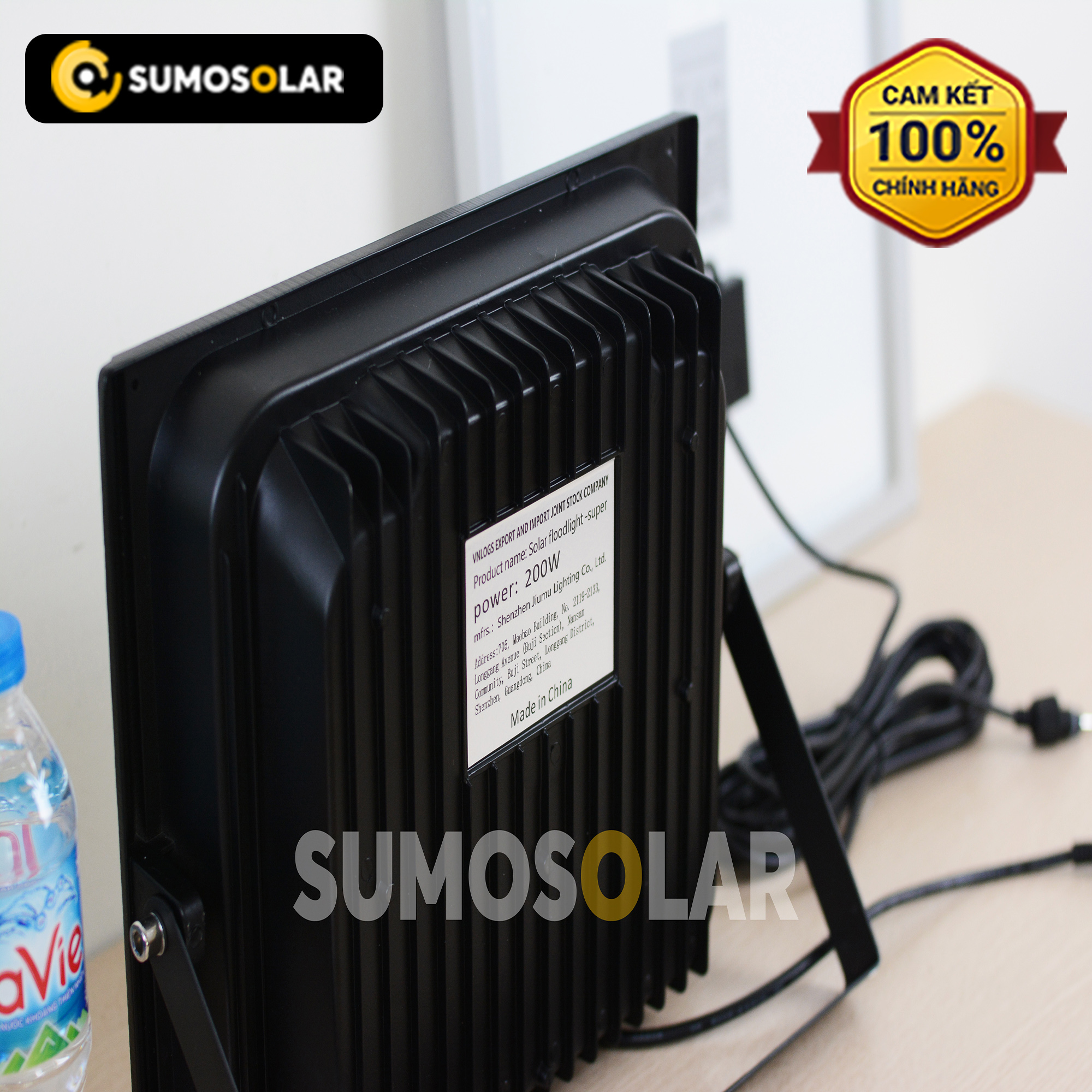 Đèn pha năng lượng mặt trời công suất lớn (200W) JM-JTG25100 – TN08