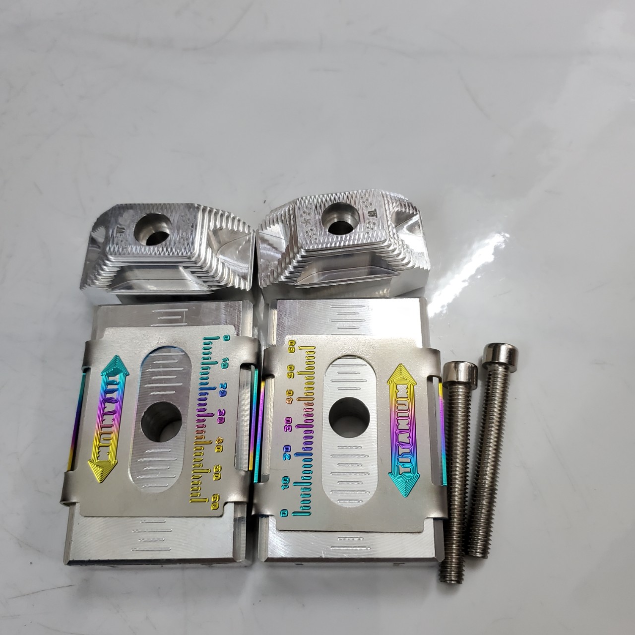 Bộ bass tăng sên nhôm CNC kèm nẹp kẹp titan dành cho dòng Winner X