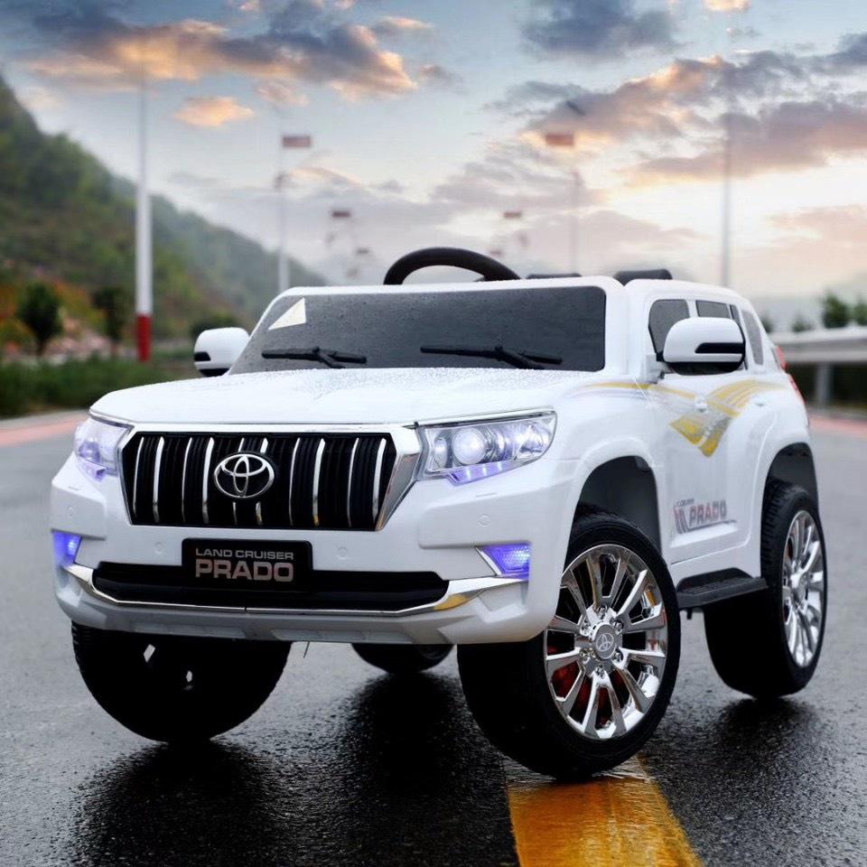 Ô tô xe điện đồ chơi TOYOTA 2 chỗ 4 động cơ cho bé tự lái và điều khiển xa