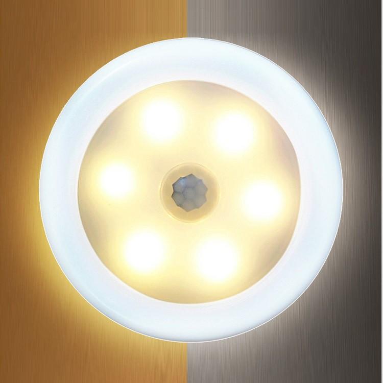 Đèn led dán tường cảm ứng hồng ngoại