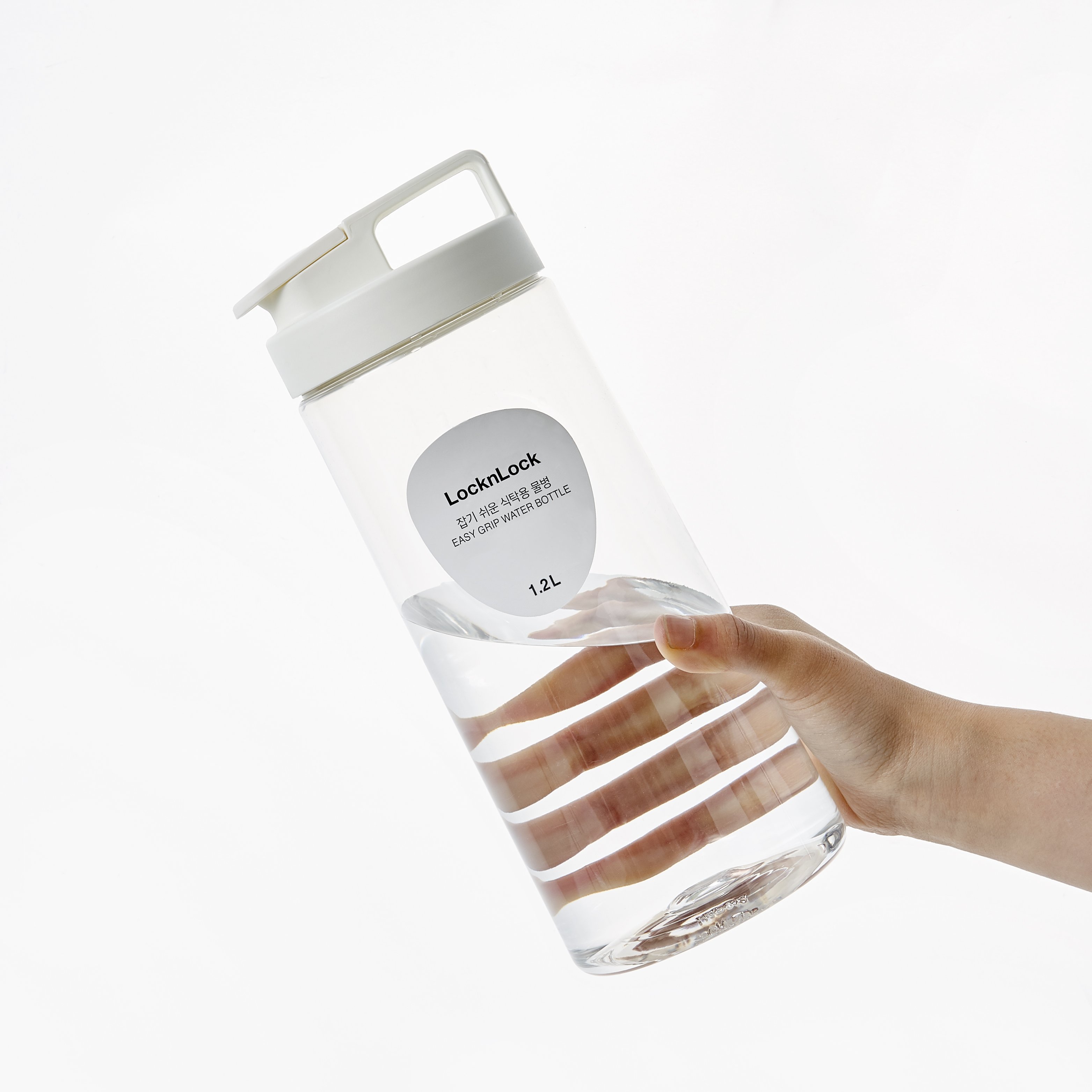 Bình nhựa đựng nước LocknLock HAP814 - Dung tích 1.5L - Màu ngẫu nhiên