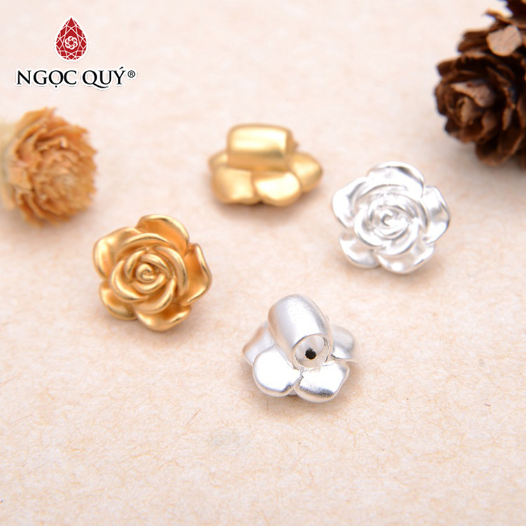 Charm bạc hoa hồng xỏ ngang - Ngọc Quý Gemstones