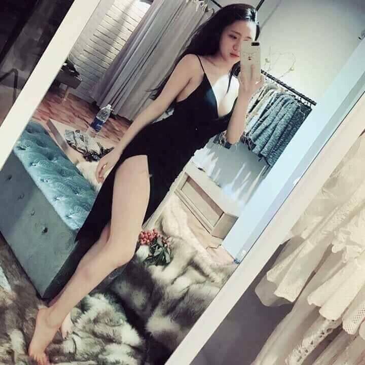 ĐẦM 2 DÂY BODY NHÚNG EO XẺ TÀ