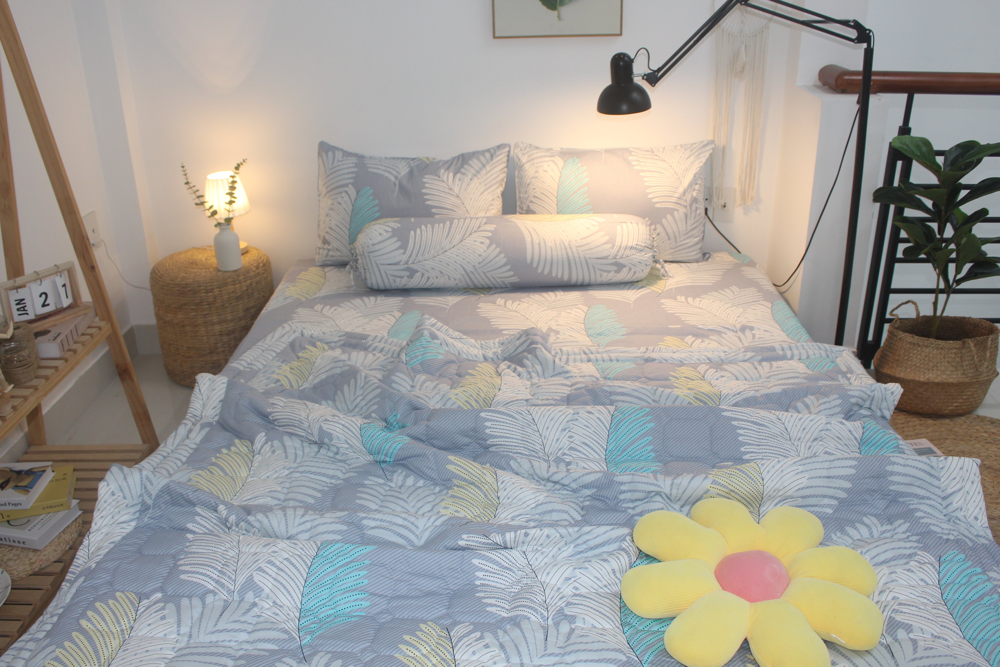 Bộ Drap Gối Cotton -Mẫu Lá Dương Xỉ Nền Xám- vải dày dặn, mát mẻ, siêu thấm mồ hôi
