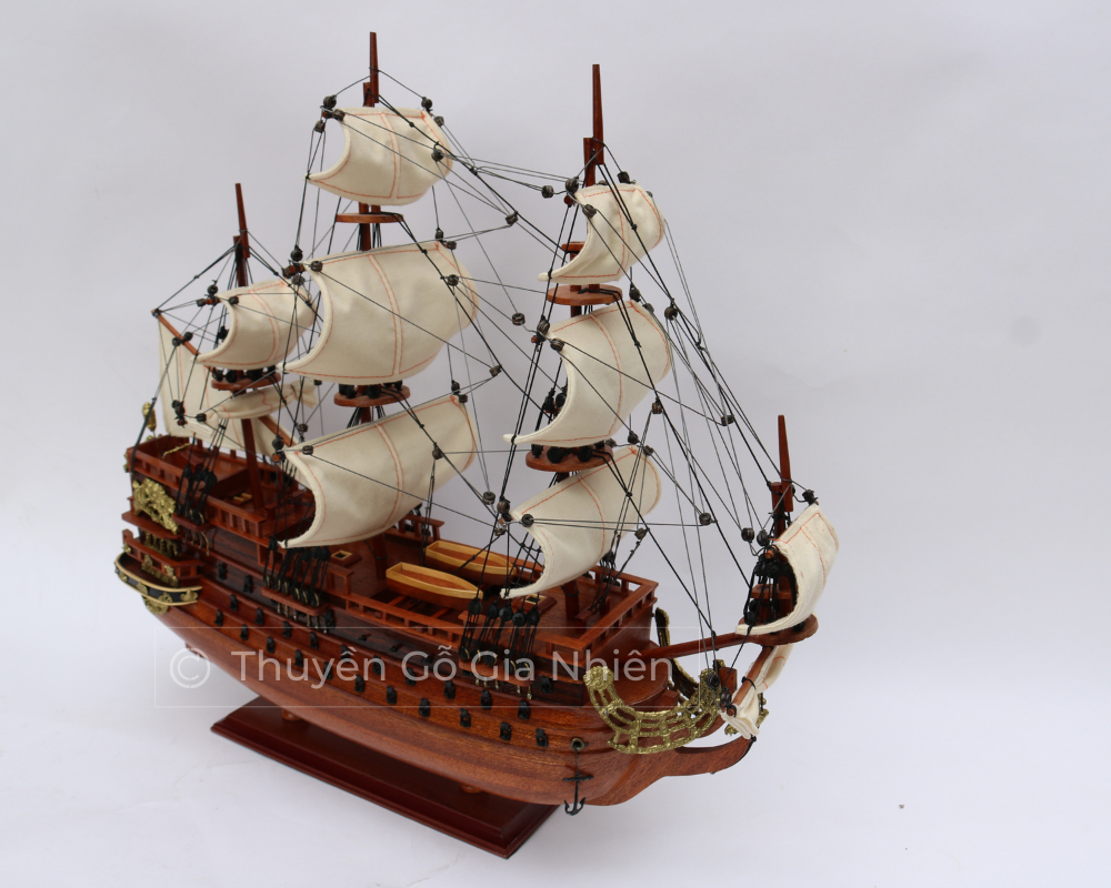 Mô Hình Thuyền Gỗ Trang Trí Phong Thủy Dạng Thuyền Cổ SOLEIL ROYAL Chính Hãng, Hàng Xuất Khẩu Chất Lượng Cao