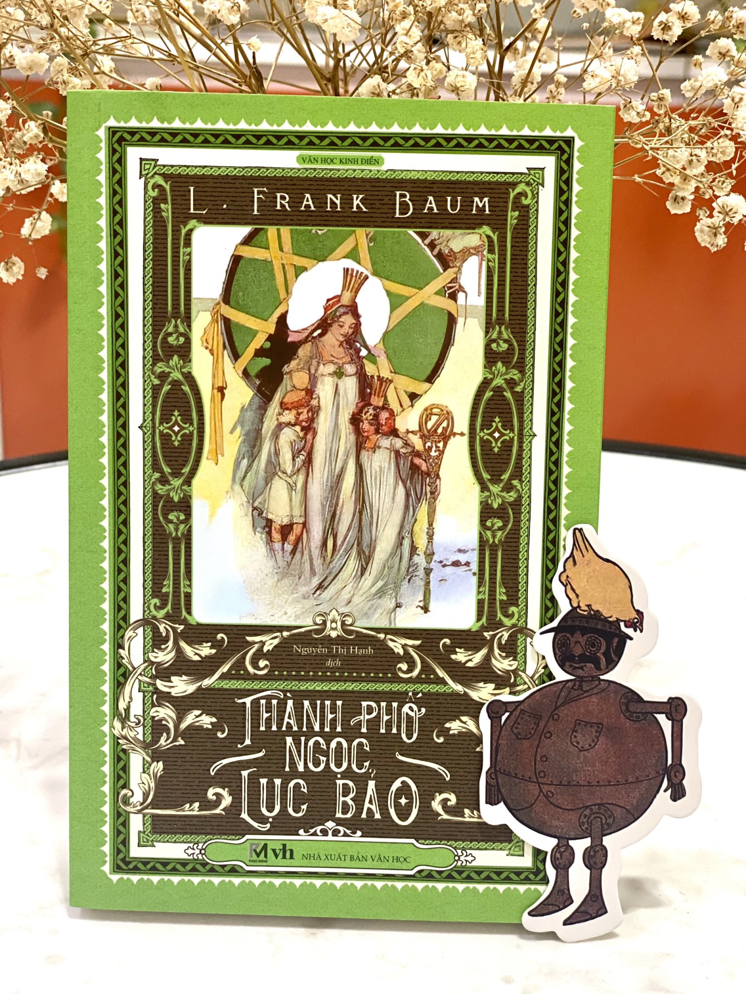 Thành phố Ngọc Lục Bảo - Tác giả L.Frank Baum (Bản dịch mới, tặng 1 bookmark bế hình nhân vật)