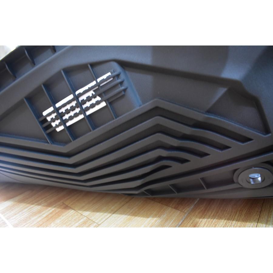 Thảm lót sàn ô tô TOYOTA LAND CUISER 2011- đến nay Chất liệu TPE, thiết kế sang trọng tinh xảo thương hiệu Macsim 3W