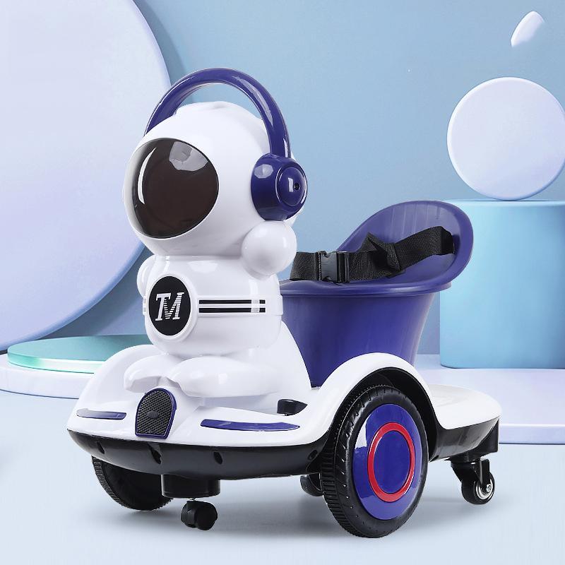 Xe xoay 360 độ cho bé có đèn nhạc có điều khiển từ xa, Xe robot xoay