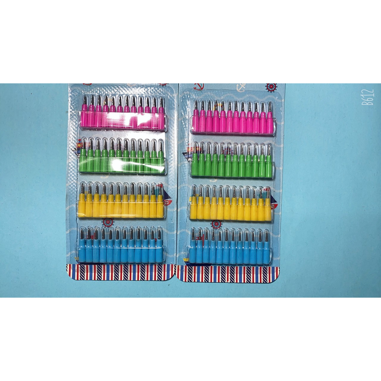 Bộ 2 vỉ ruột bút chì khúc hình ngẫu nhiên
