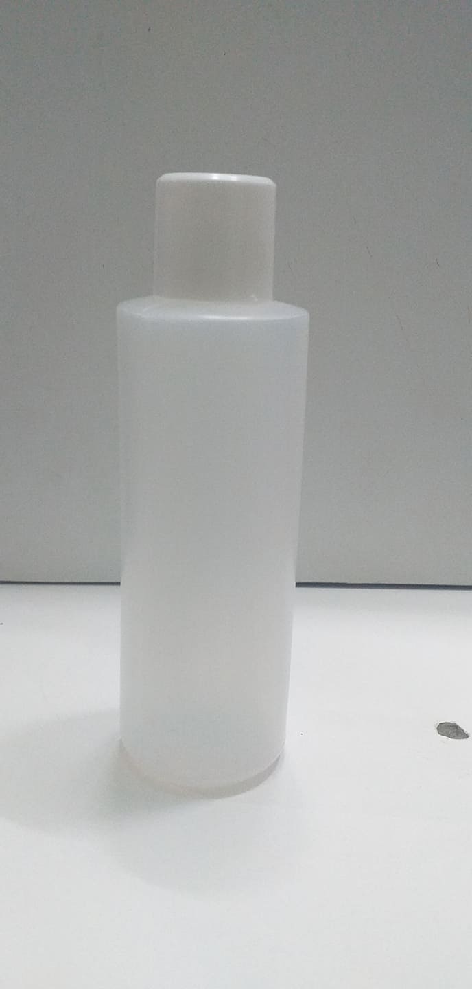 Bộ 2 Chai Nhựa Chiếc Mỹ Phẩm - Sữa Tắm Khi Đi Du Lịch Tiện Dụng.