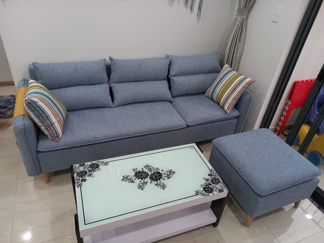 Ghế sofa phòng khách juno Sofa Băng 2m1 kèm theo đôn